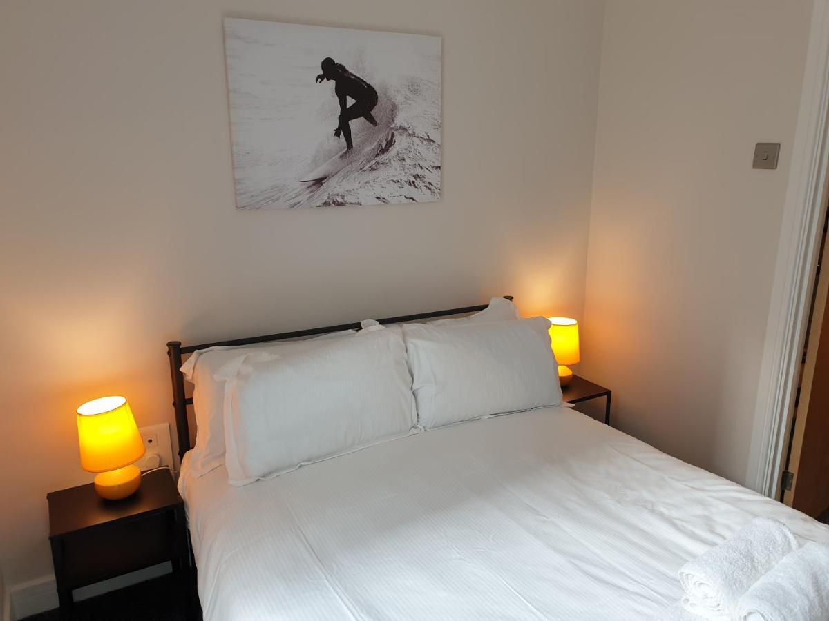Birmingham Emerald, 2 Bedroom Apartment מראה חיצוני תמונה