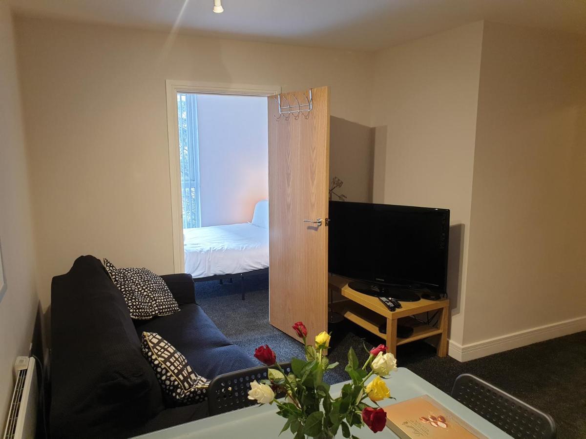 Birmingham Emerald, 2 Bedroom Apartment מראה חיצוני תמונה