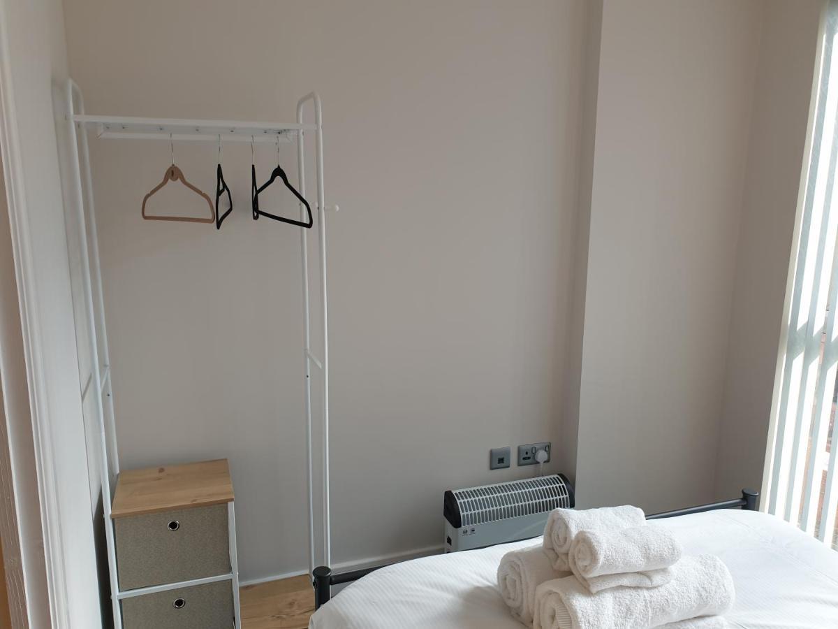 Birmingham Emerald, 2 Bedroom Apartment מראה חיצוני תמונה