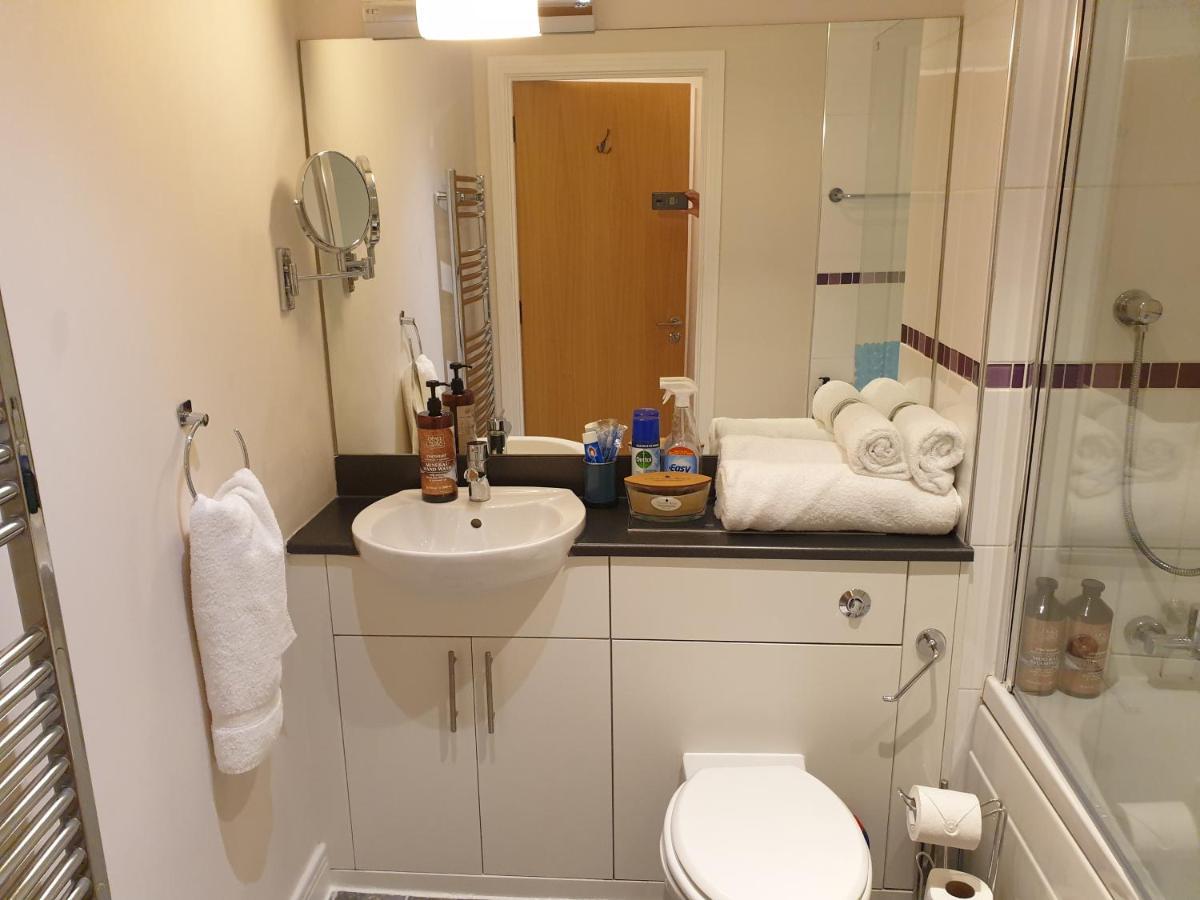 Birmingham Emerald, 2 Bedroom Apartment מראה חיצוני תמונה